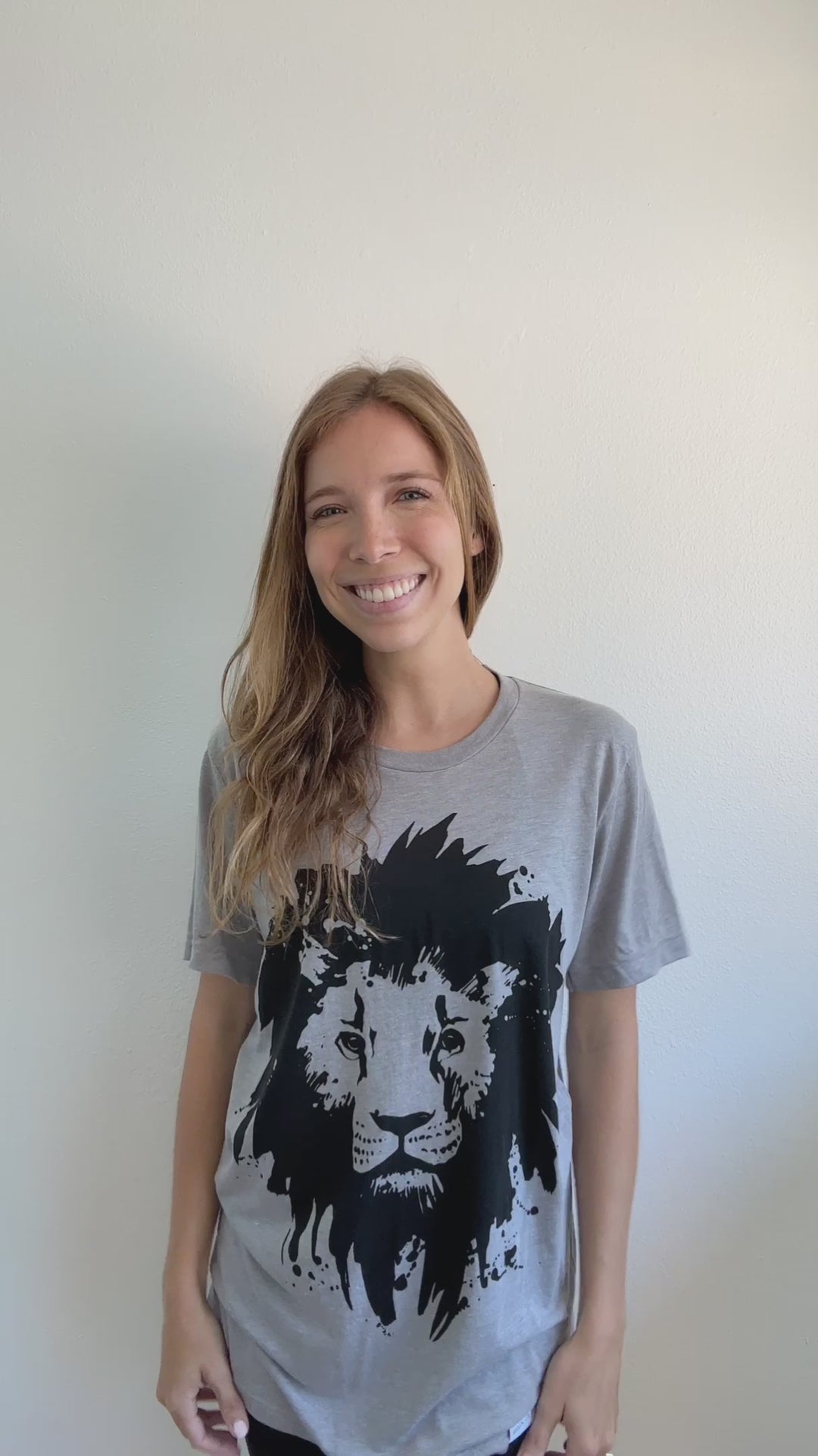 Lion Light Gray Tee